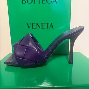 Bottega Veneta Lido Heeled Sandals – Purple – EU 41 – Worn Once – Authentic